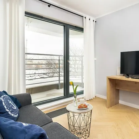 Zeromskiego By Renters Apartment